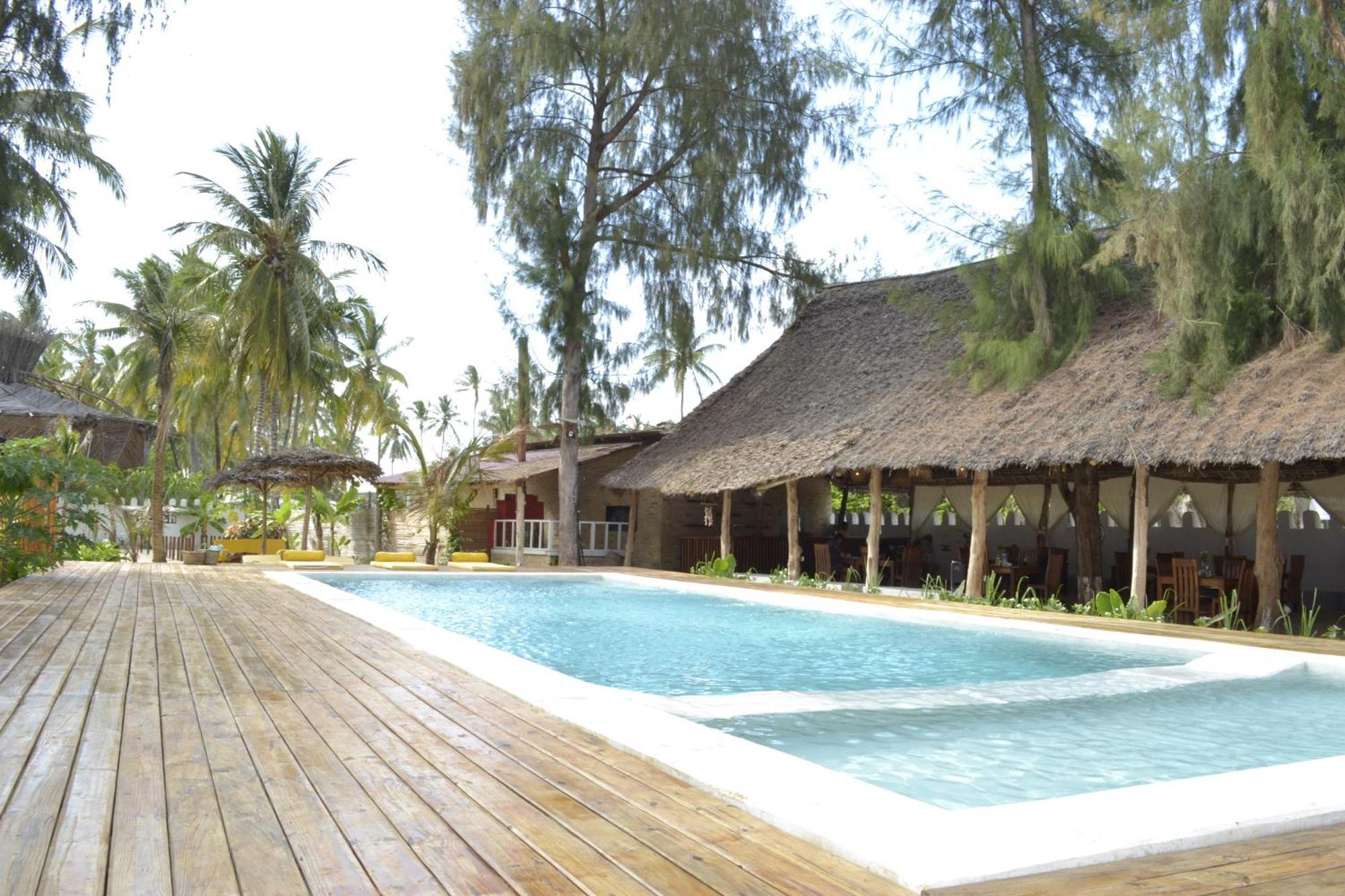 Mem Luxury Apartments And Hotel Paje Exterior photo